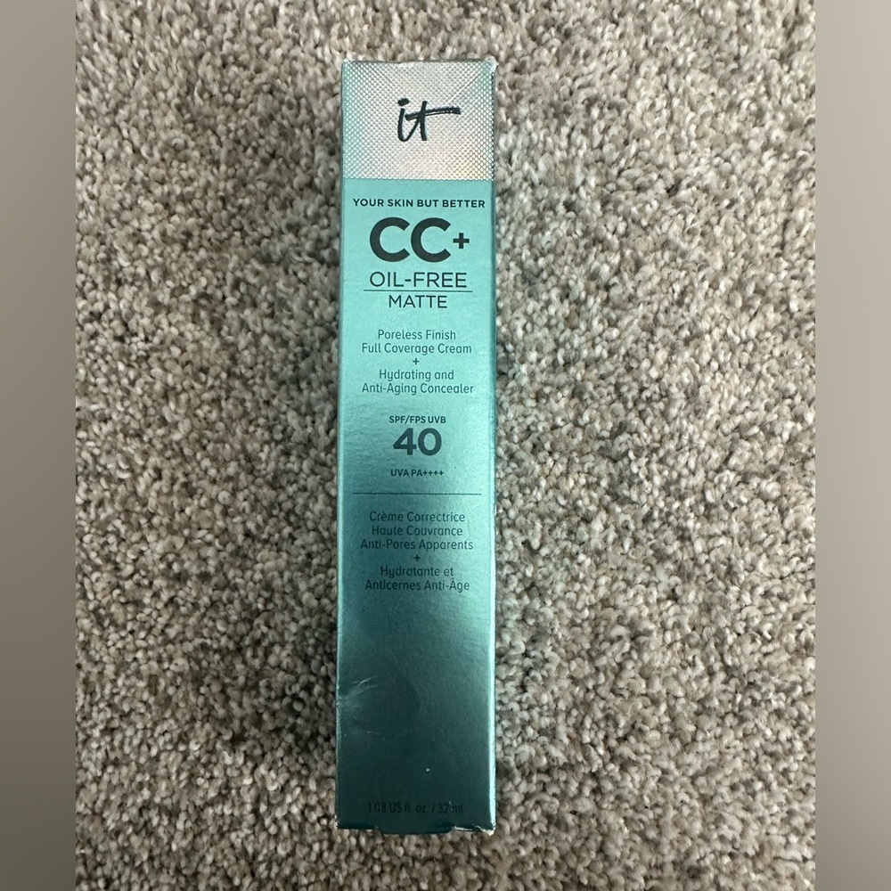 IT Cosmetics CC+ Oil-Free Matte Cream-Deep